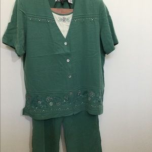 Vintage green top and pant set